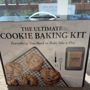 The Ultimate Cookie Baking Kit - Black